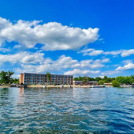Holiday Inn Detroit Lakes By Ihg Exterior foto