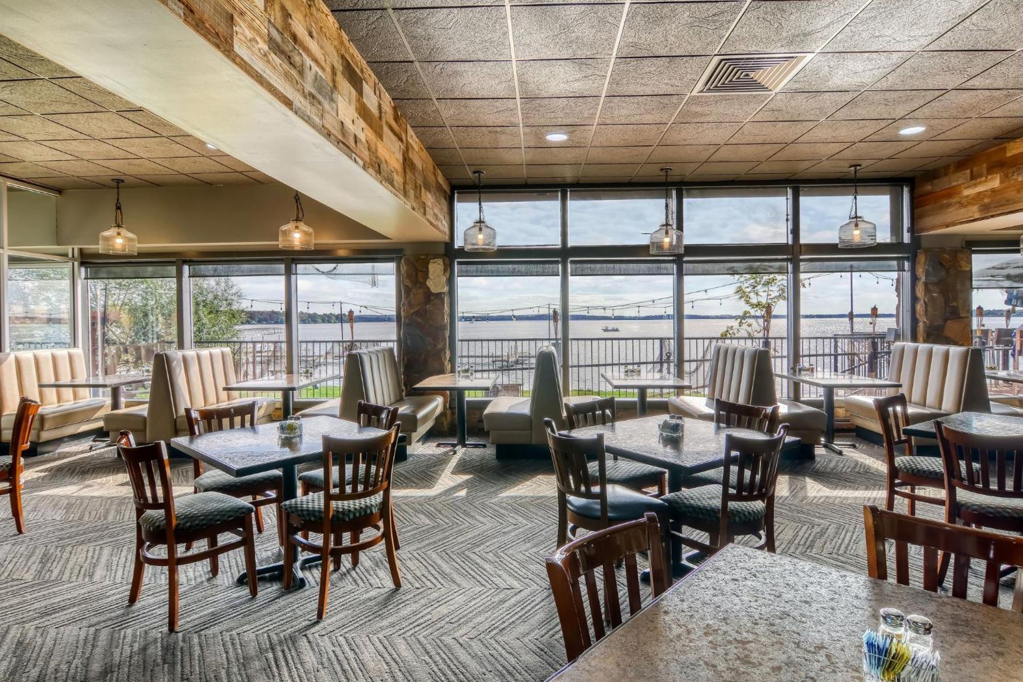 Holiday Inn Detroit Lakes By Ihg Exterior foto